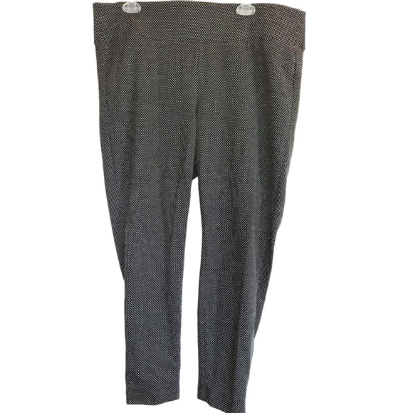 torrid Pants - Torrid Ankle Pants Size 2X Black White Polka Dot rockabilly officecore